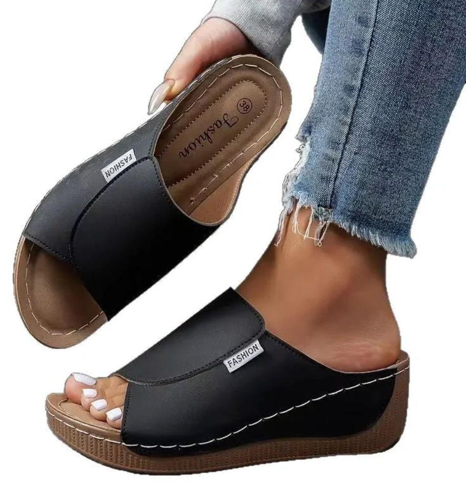 LindraSandal – Ergonomic Non-Slip Sandals for Pain Relief