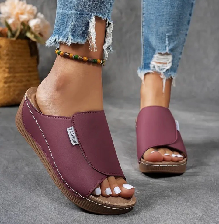 LindraSandal – Ergonomic Non-Slip Sandals for Pain Relief
