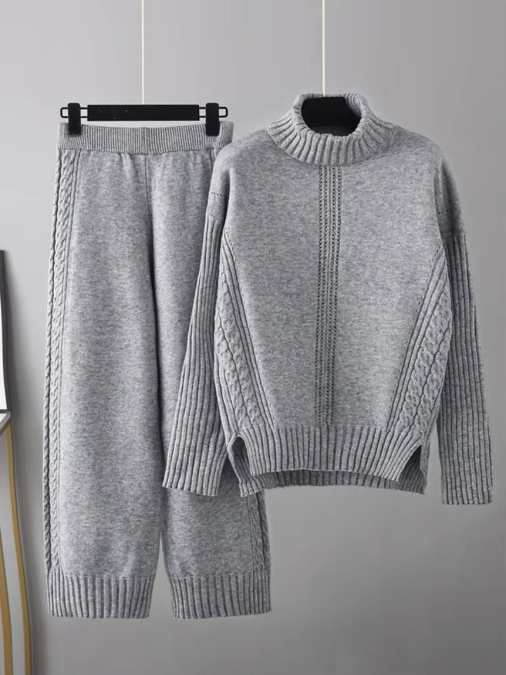 Scarlett™ - Stylish High-neck Pullover Sweater with Loose Pants Set